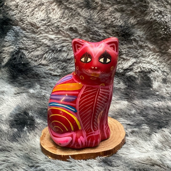 Folk Art Yellow Hand Painted Clay 
Cat Piggy Bank Floral Coin Bank - Picture 1 of 15